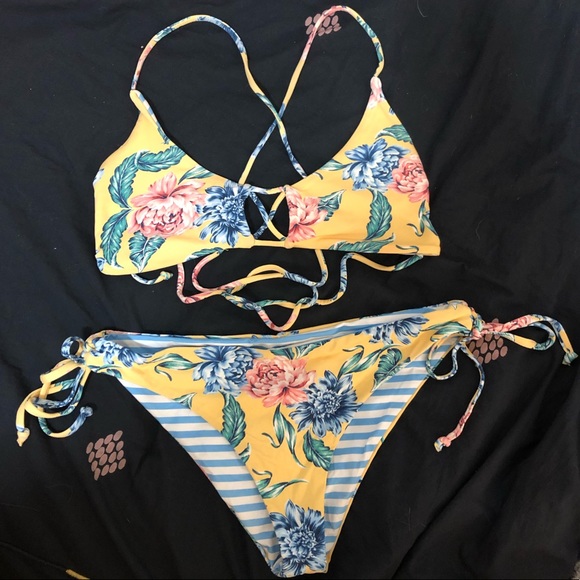 Reversible Bikini Set - Picture 3 of 5